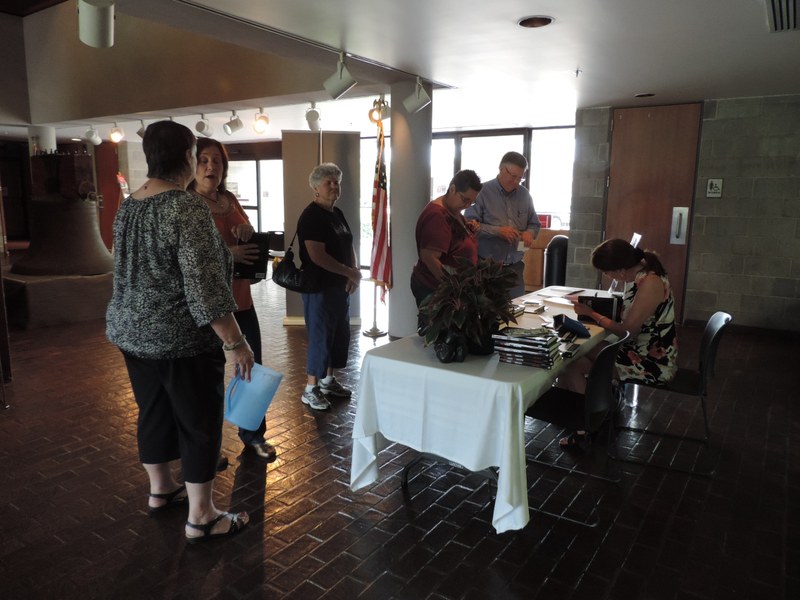 Mindy Miralia book signing
