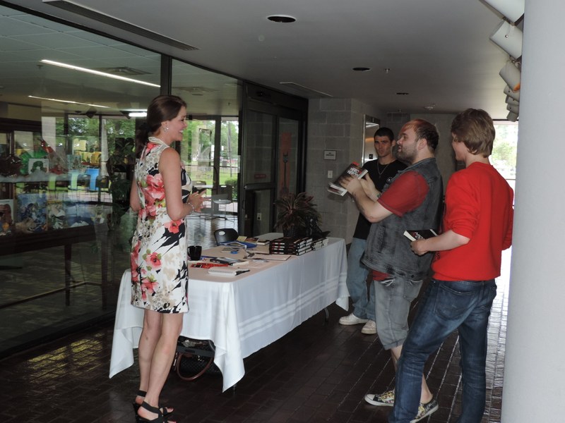 Mindy Miralia book signing