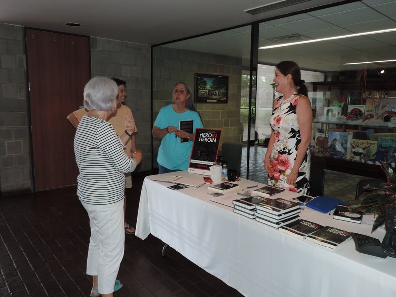 Mindy Miralia book signing