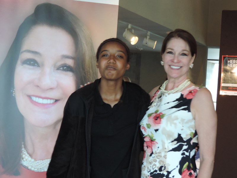 Mindy Miralia book signing
