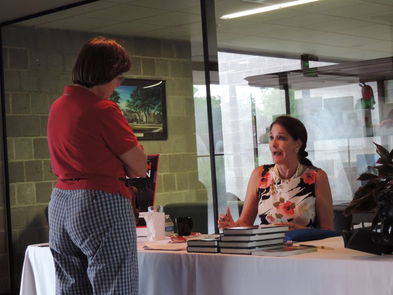 Mindy Miralia book signing