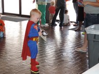 It's Superman! It's Superman!