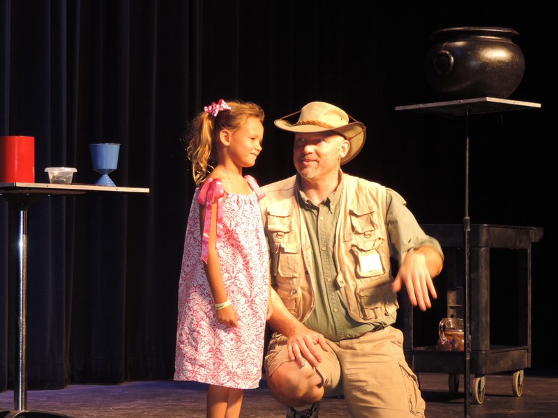 Puppetter Greg Gets a Little Help